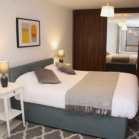 2 Bed 2 Bath Apartment & Parking - Lgw 10Min Drive Crawley  Exterior foto
